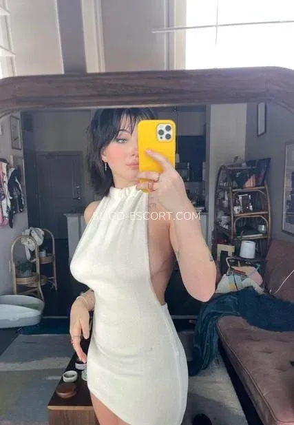 Sligo escort Clara — 10