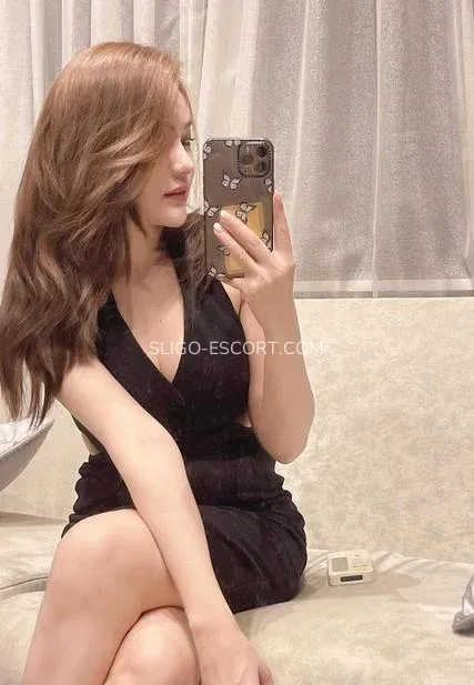 Sligo escort Louise — 7