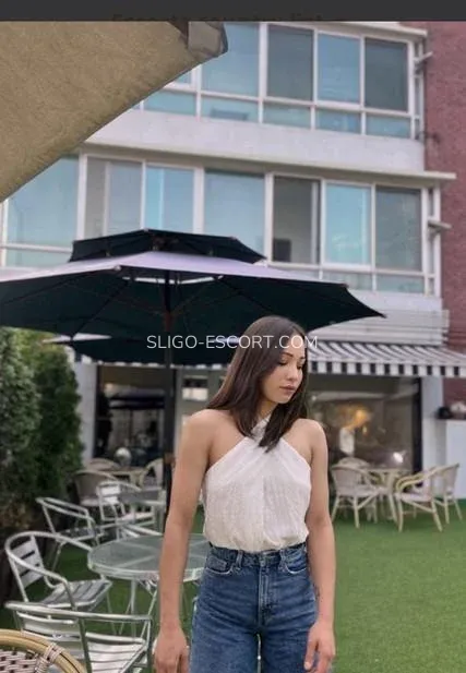 Sligo escort Charlotte — 4
