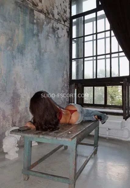 Sligo escort Leslie — 8