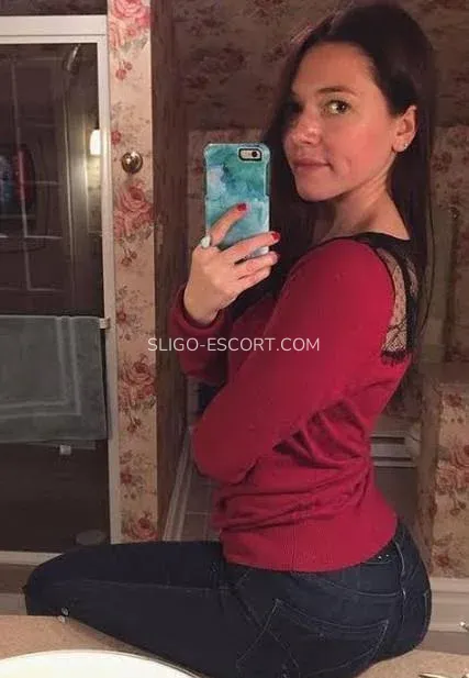 Sligo escort Avery — 3
