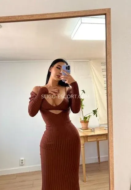 Sligo escort Charlotte — 5