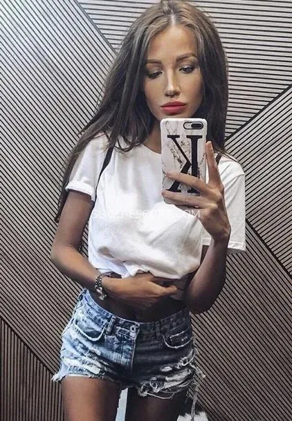 Sligo escort Chloe — 4